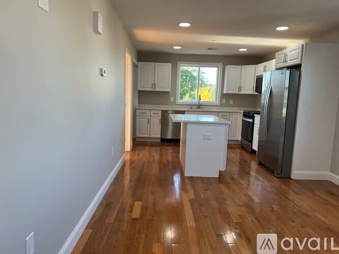 Everett Condo: 58 Robin Street