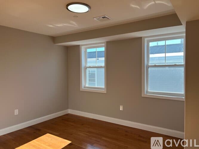 Everett Condo: 58 Robin Street