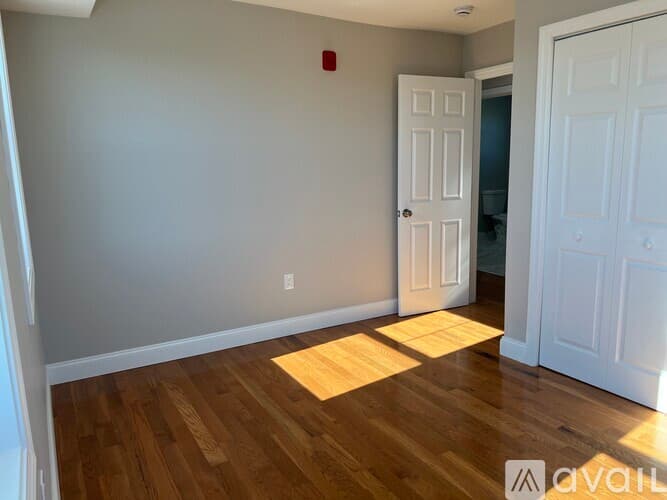 Everett Condo: 58 Robin Street