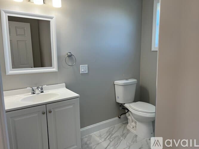Everett Condo: 58 Robin Street
