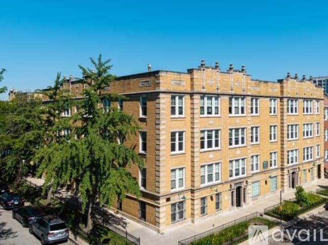 Chicago Apartment: 1106 W Glenlake Ave