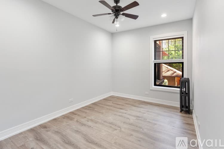 Chicago Apartment: 1062 W Glenlake Ave