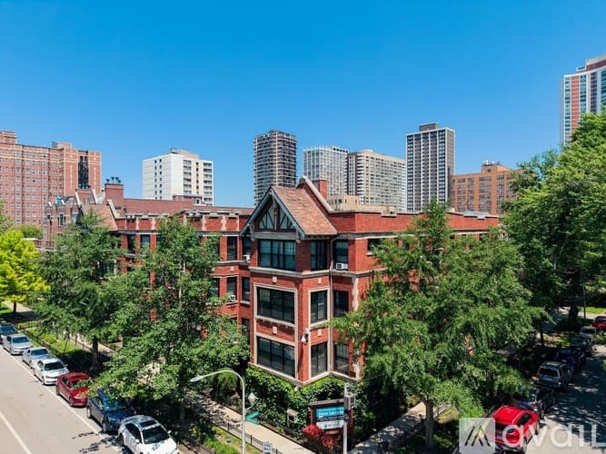 Chicago Apartment: 1062 W Glenlake Ave