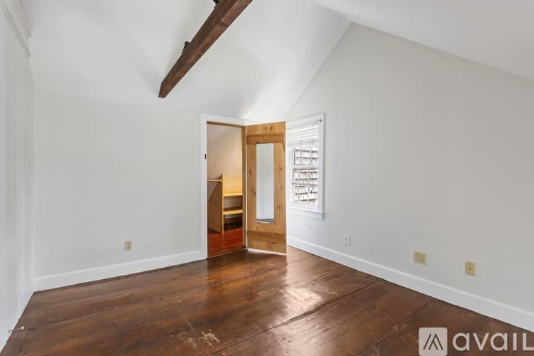Hingham Townhome: 191 South St