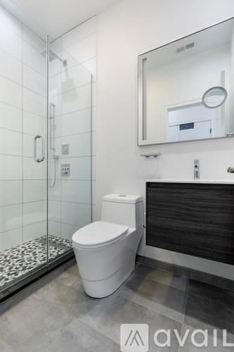 Chicago Apartment: 7729 N Eastlake Terrace