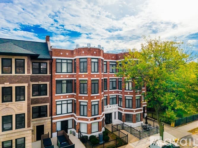 Chicago Apartment: 7729 N Eastlake Terrace