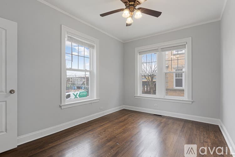 Chicago Apartment: 1100 W Glenlake Ave