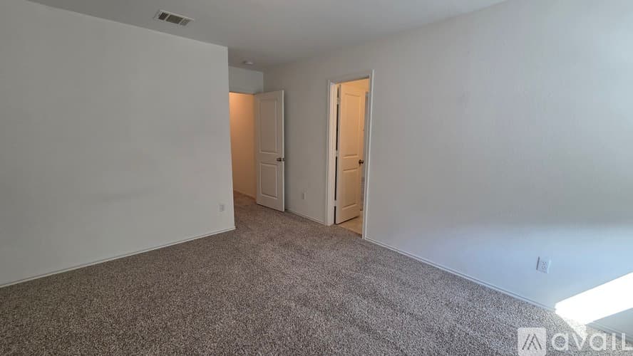 Liberty Hill House: 249 Red Buckeye Loop