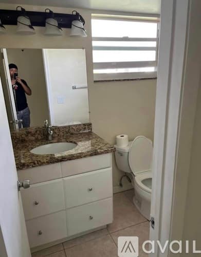 Palm Springs Apartment: 701 Lori Dr