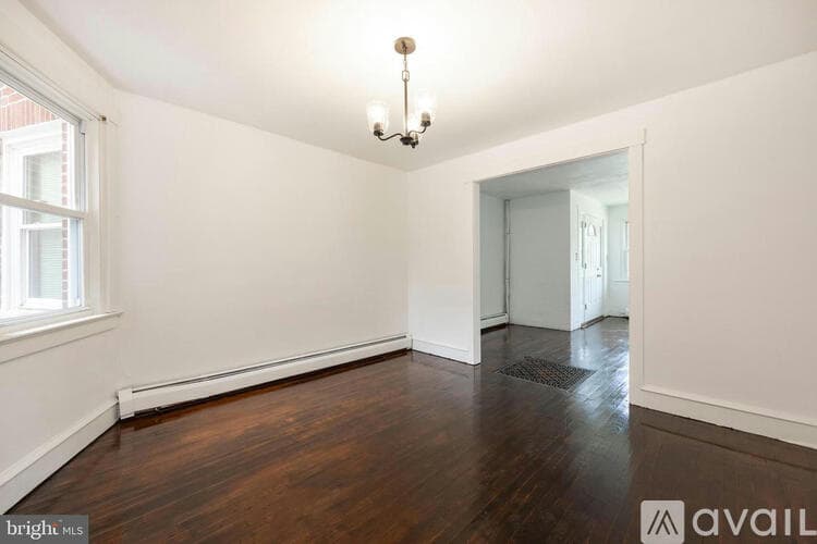 Downingtown Townhome: 337 Stuart Ave
