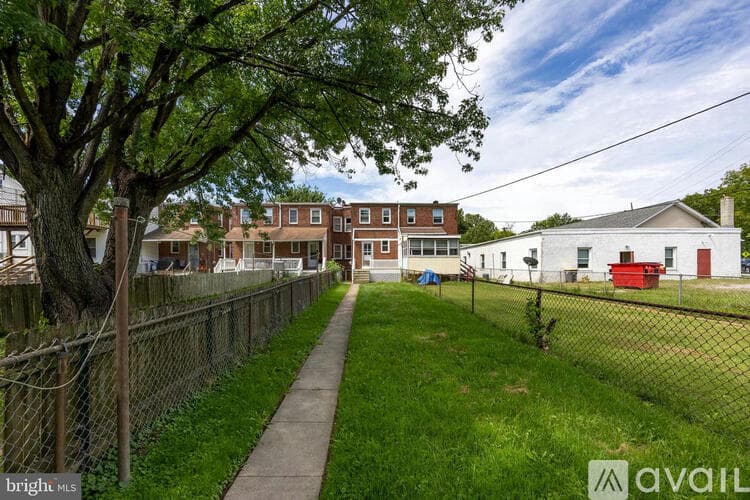 Downingtown Townhome: 337 Stuart Ave