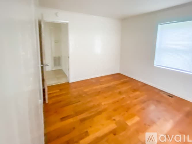 Richmond House: 3415 Ryburn Rd
