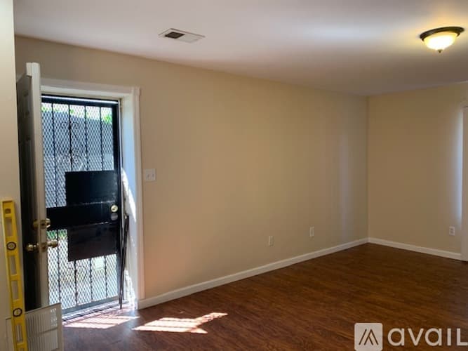Newark House: 232 236 South 12 Th Street