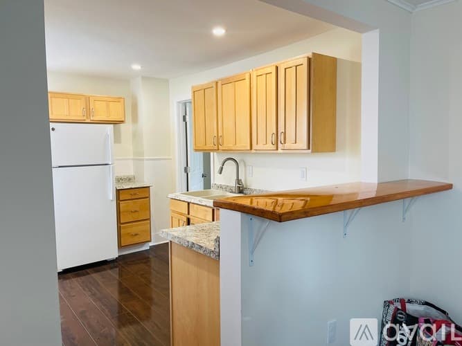 Pittsfield Apartment: 20 Crosby Place