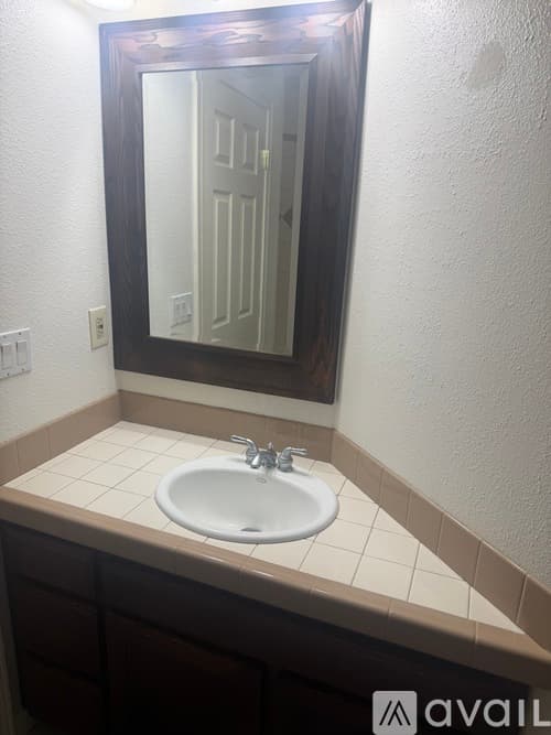 Bremerton Townhome: 5803 Kitsap Way