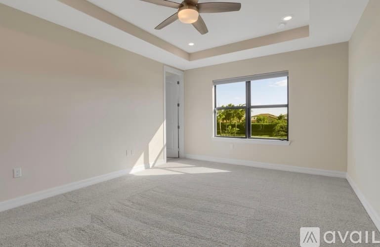 Wellington Townhome: Escue St
