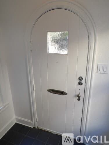 Dallas House: 4234 Travis St