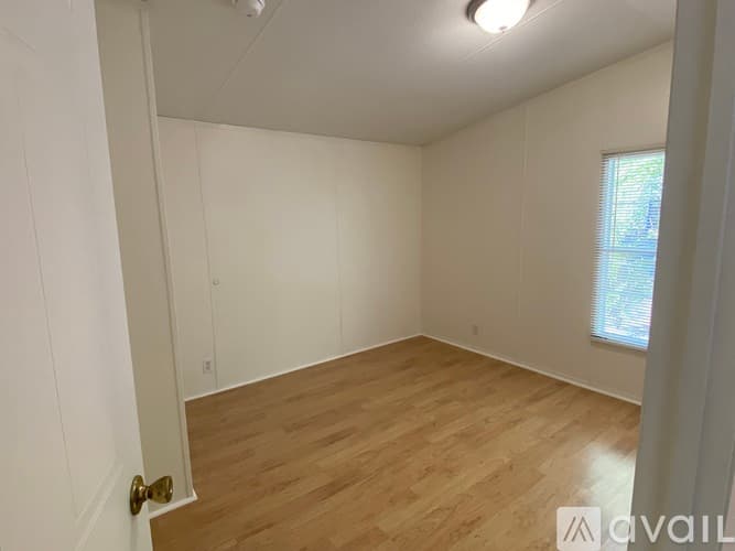 Mineral House: 217 Johnson Rd
