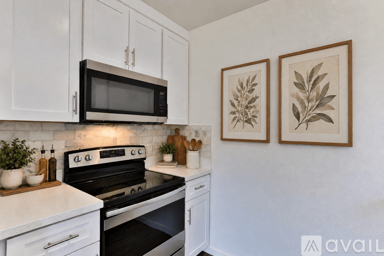 Phoenix Apartment: 4150 N 25th St