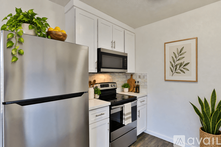 Phoenix Apartment: 4150 N 25th St