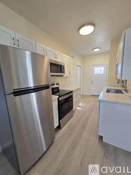 Gardnerville House: 911 Bollen Cir