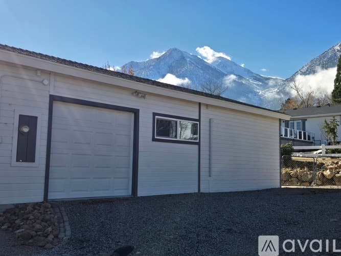 Gardnerville House: 911 Bollen Cir