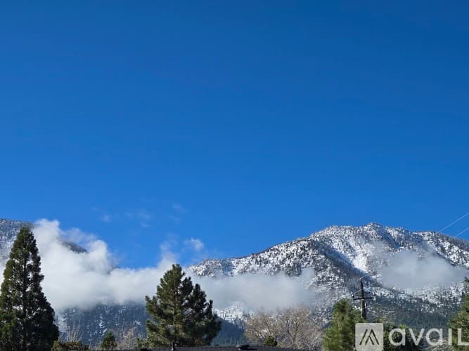 Gardnerville House: 911 Bollen Cir