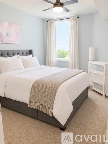 Sarasota Condo: 800 North Tamiami Trail