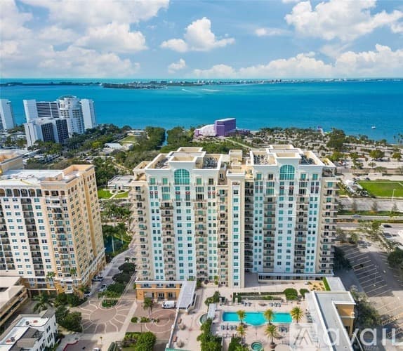 Sarasota Condo: 800 North Tamiami Trail