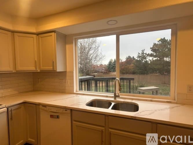 Highlands Ranch House: 1553 Spring Water Way