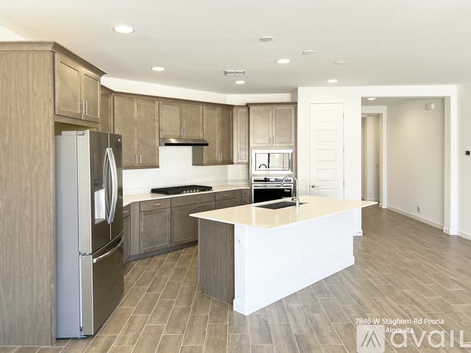 Peoria House: 7846 W Staghorn Rd