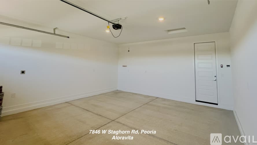 Peoria House: 7846 W Staghorn Rd