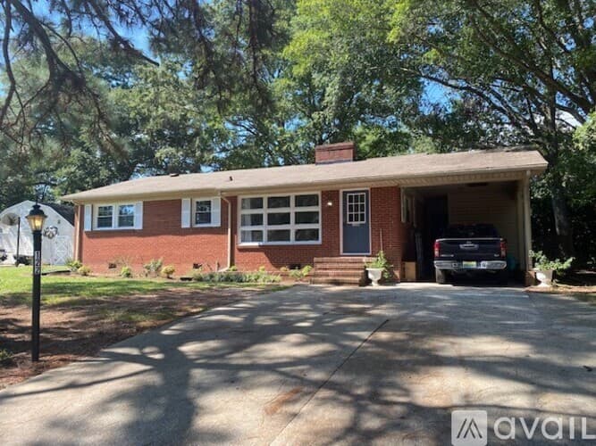 Angier House: 122 S Pleasant St