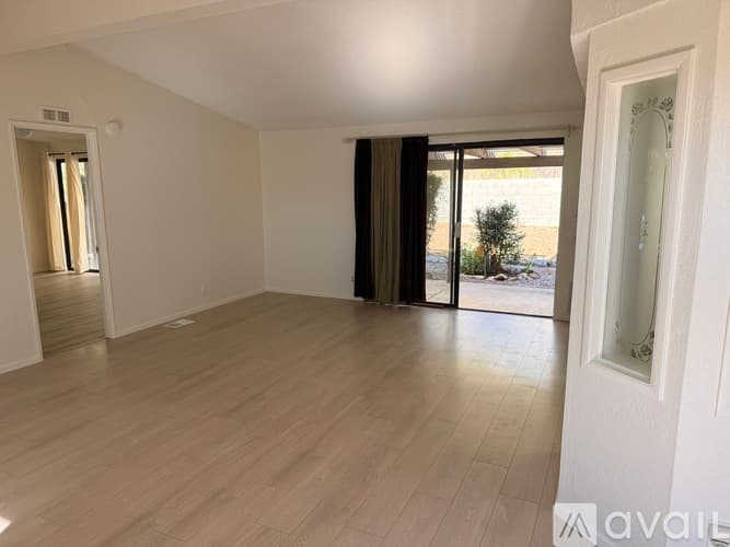 Castaic House: 31945 Calcite Court