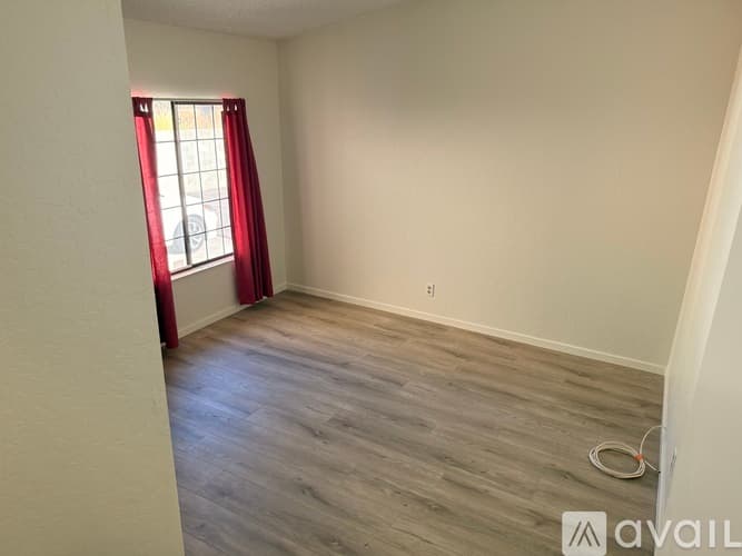 Castaic House: 31945 Calcite Court