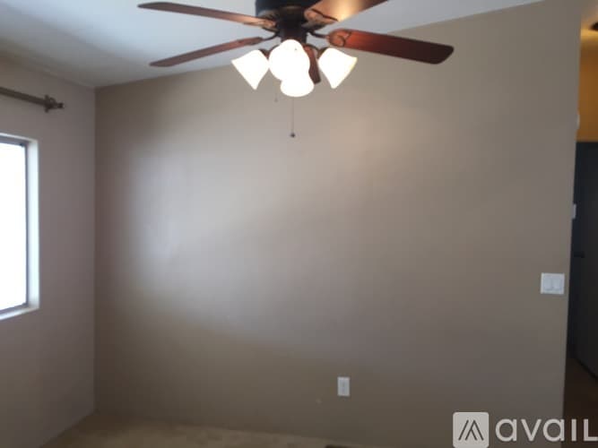 Hemet House: 24784 Rosebrugh Ln