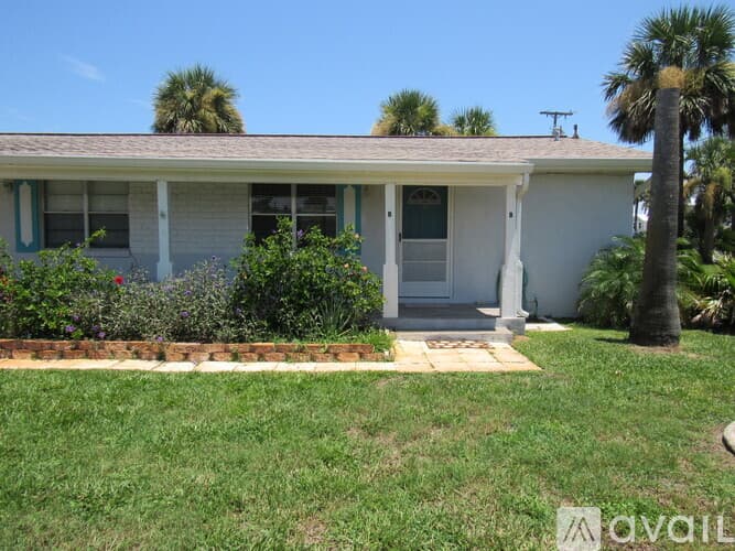 Ormond Beach Apartment: 507 Grandview Ave