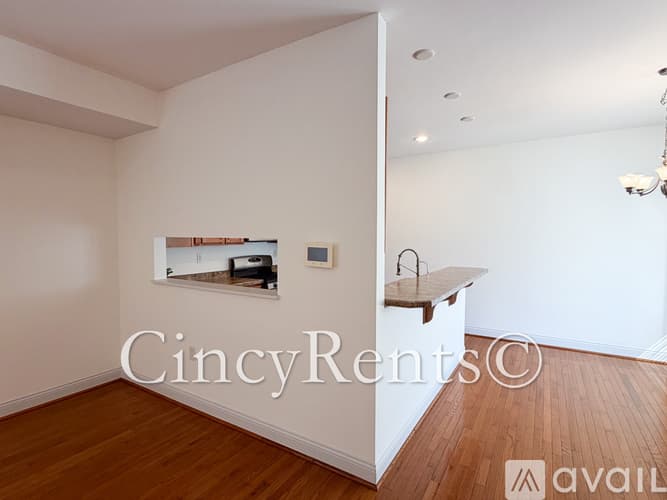 Cincinnati Condo: 1716 Grandmere Ln