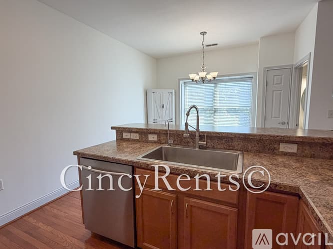 Cincinnati Condo: 1716 Grandmere Ln