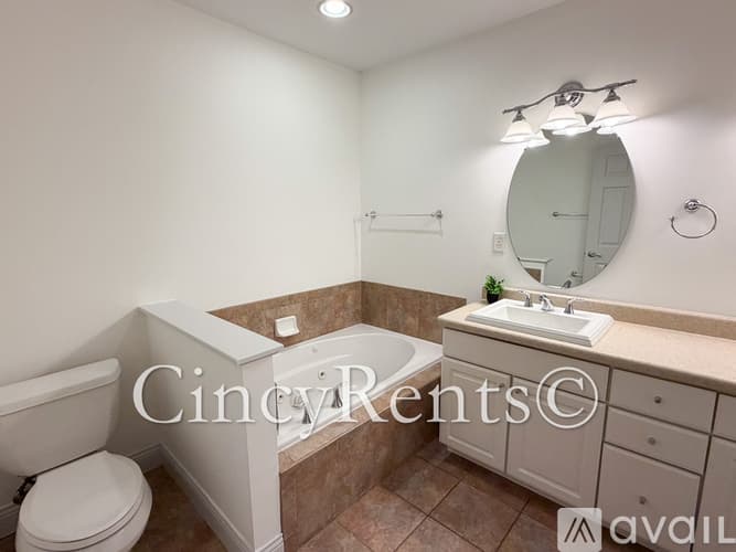 Cincinnati Condo: 1716 Grandmere Ln