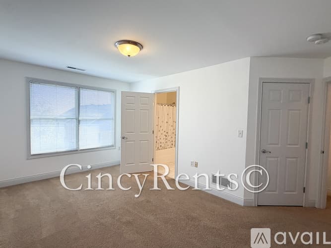 Cincinnati Condo: 1716 Grandmere Ln