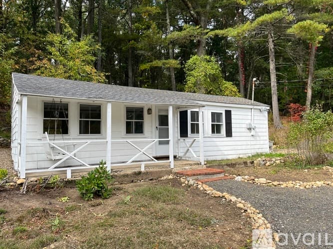 Wilmington House: 94 R Andover Street
