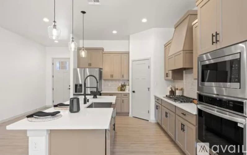 Las Cruces House: 2648 Blue Heron Place