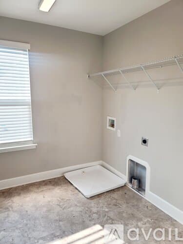 Alvaton House: 7052 Shelton Ln