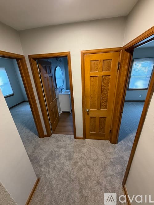 Cedar Rapids House: 139 21st St SW