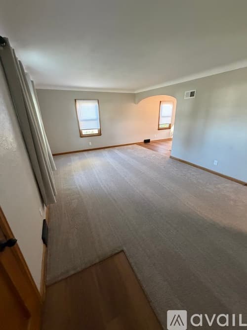 Cedar Rapids House: 139 21st St SW