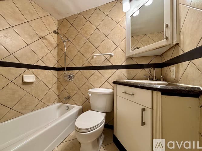 San Diego Apartment: 4246 Van Dyke Ave