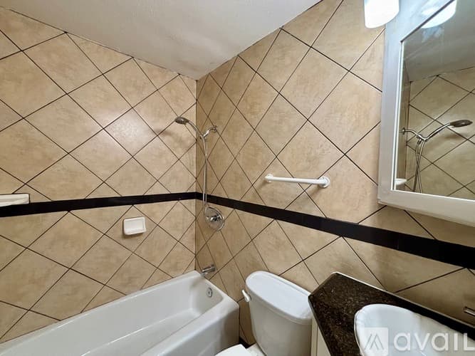 San Diego Apartment: 4246 Van Dyke Ave