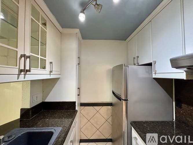 San Diego Apartment: 4246 Van Dyke Ave