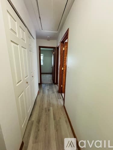 Hanover Park House: 1115 Old Mill Ln